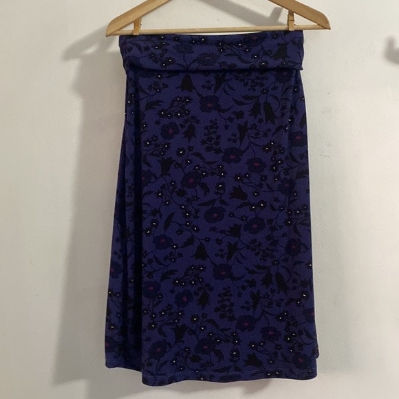 Gilli M Floral Fold Over Waist Skirt - Picture 3 of 9